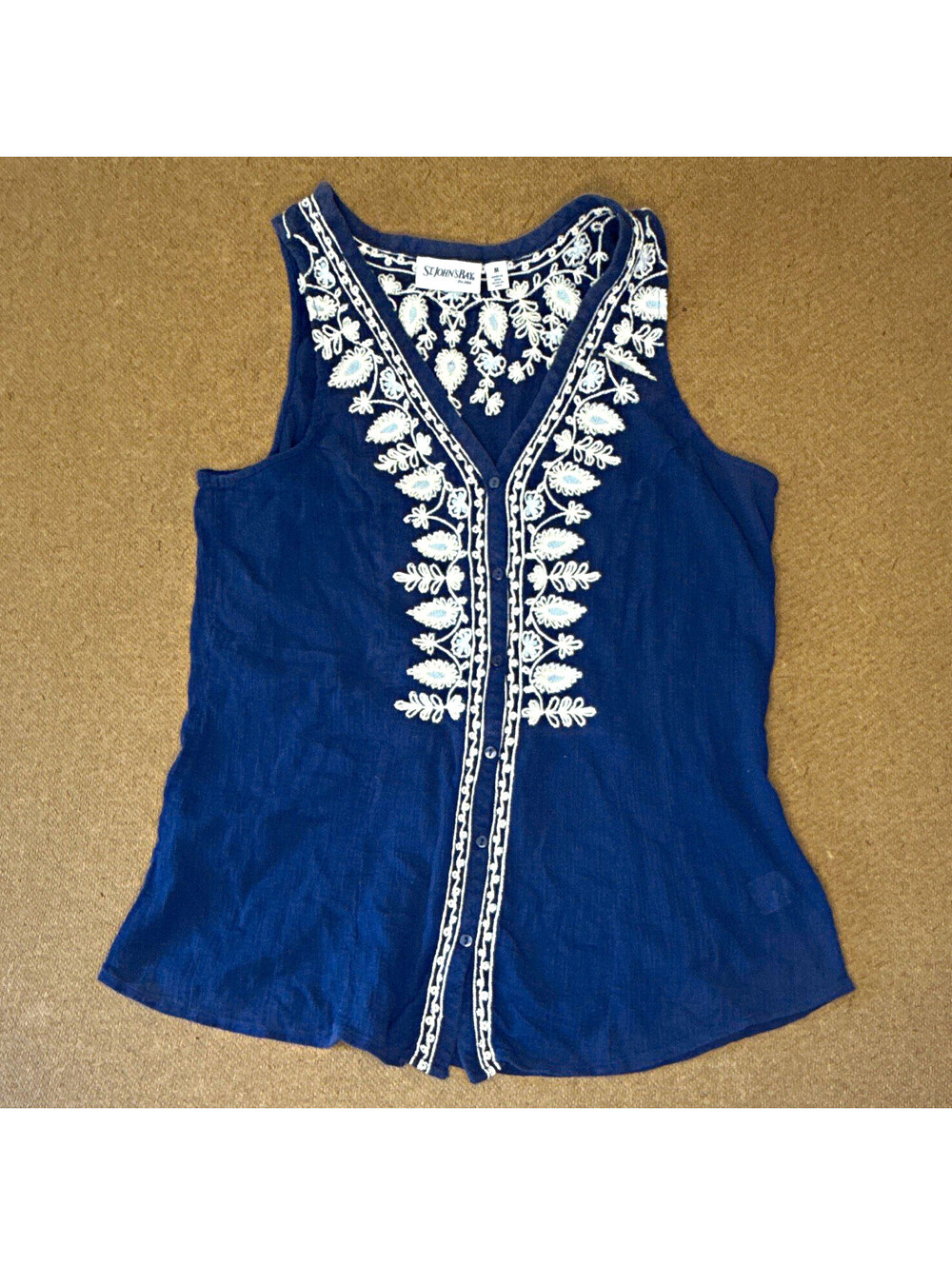 St. John's Bay Women's Floral Embroidered V-Neck Button Tank Blue/White M
